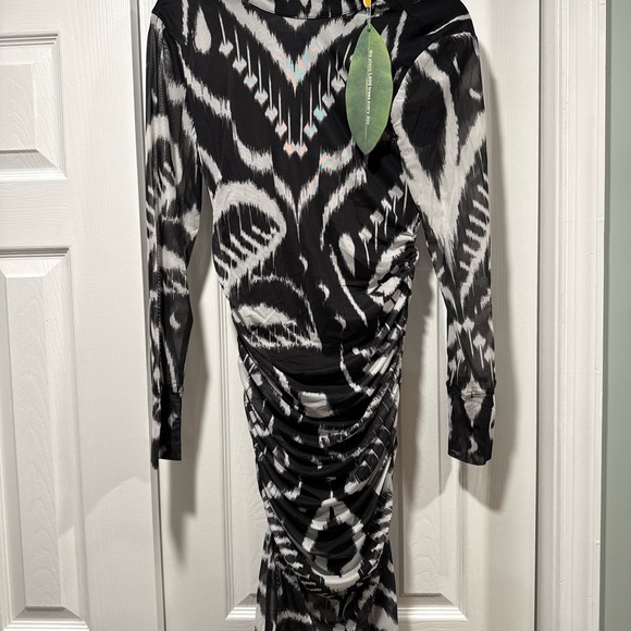 Farm Rio Black and White Patterned Women's Dress - Picture 1 of 2